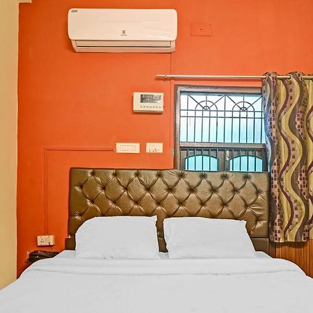 Oyo 7498 Hotel Aparajita Waranasi Zewnętrze zdjęcie