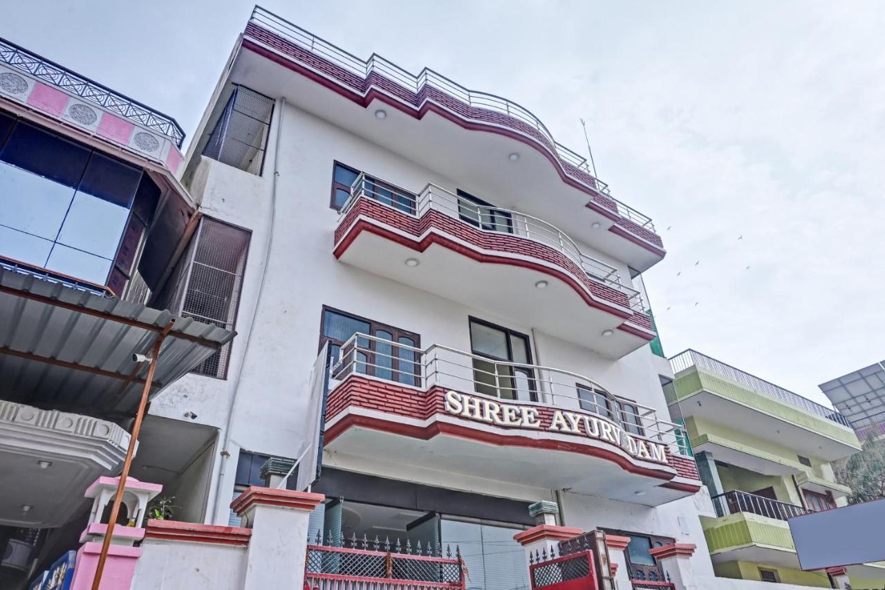 Oyo 7498 Hotel Aparajita Waranasi Zewnętrze zdjęcie