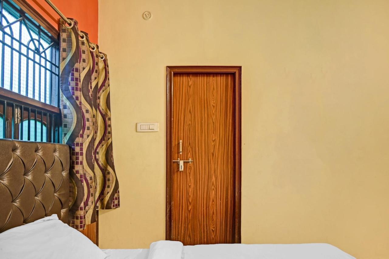 Oyo 7498 Hotel Aparajita Waranasi Zewnętrze zdjęcie