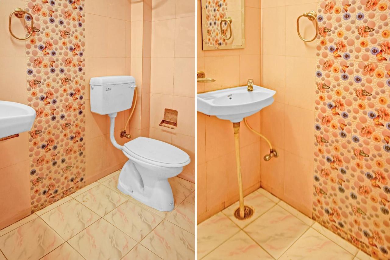 Oyo 7498 Hotel Aparajita Waranasi Zewnętrze zdjęcie