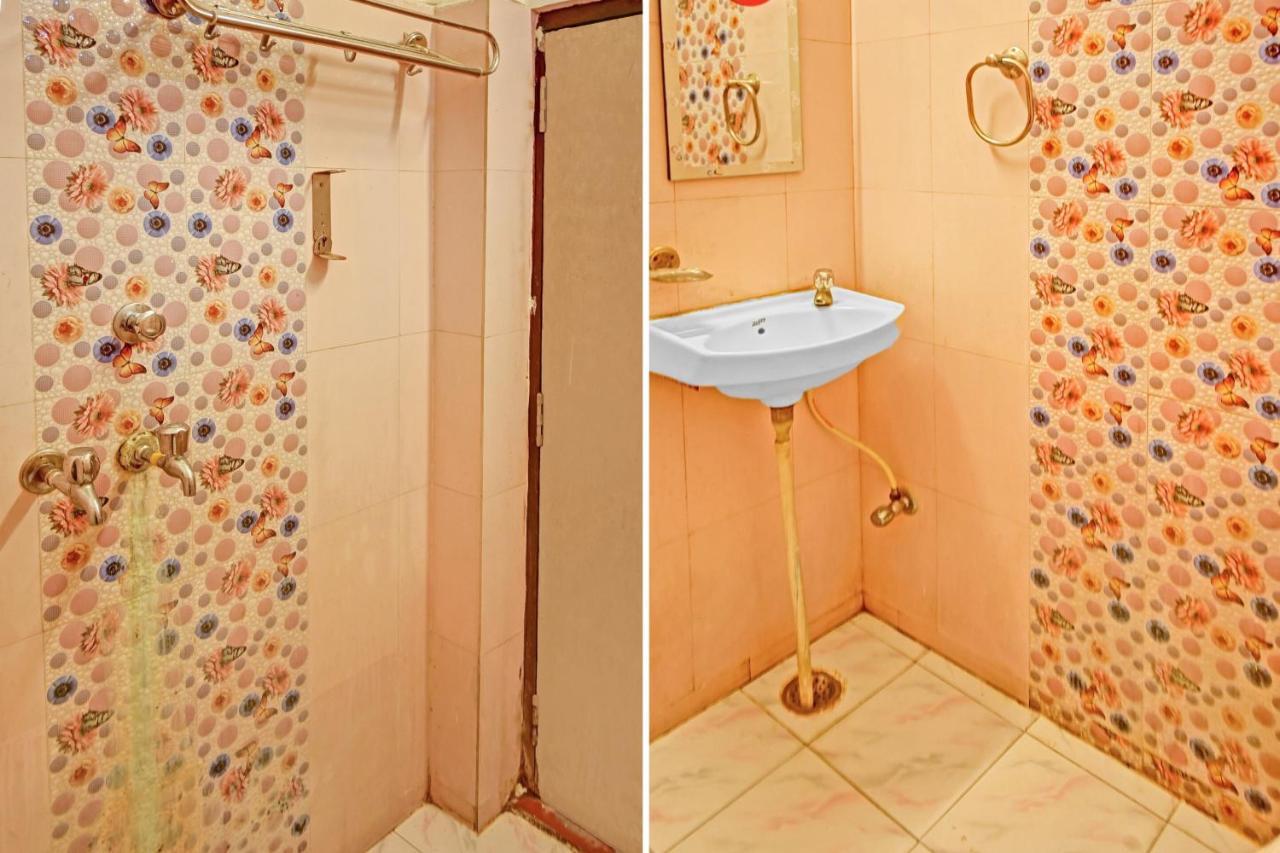 Oyo 7498 Hotel Aparajita Waranasi Zewnętrze zdjęcie